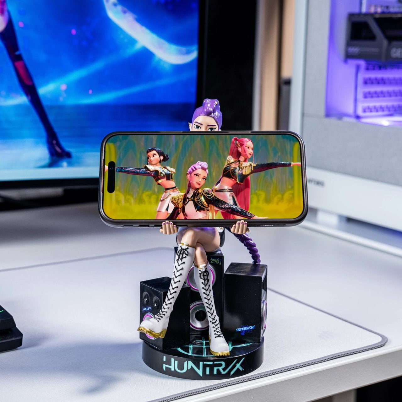 Golden Rumi Controller Holder and Phone Stand - K-Pop Demon Hunters, Cable Guys
