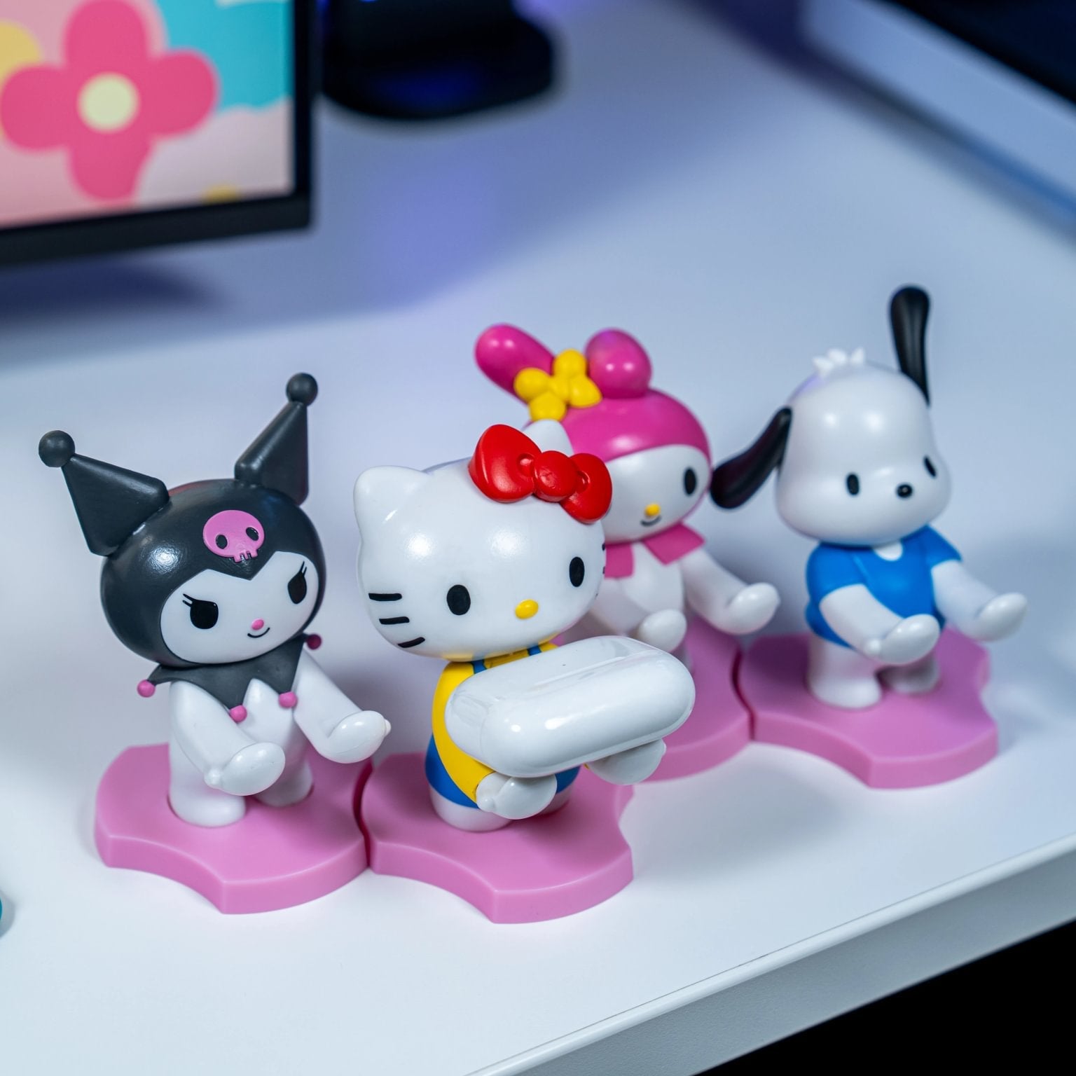 Kuromi Phone Stand – Hello Kitty, Mini Cable Guys