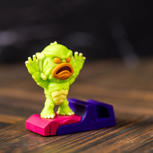 Creature from the Black Lagoon Phone Stand Collectible – Universal Monsters, Peekos - EXG Pro