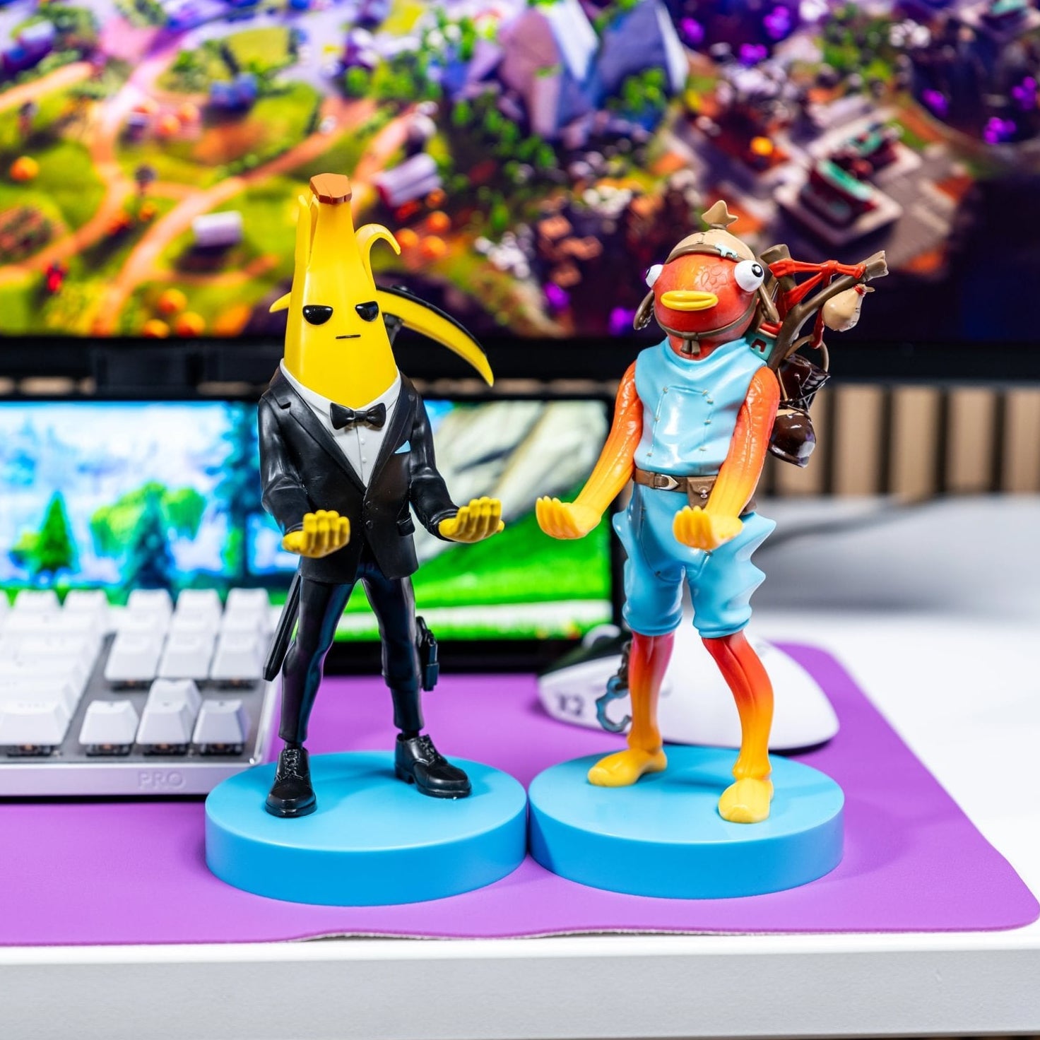 Agent Peely Controller Holder & Phone Stand - Fortnite, Cable Guys - EXG Pro