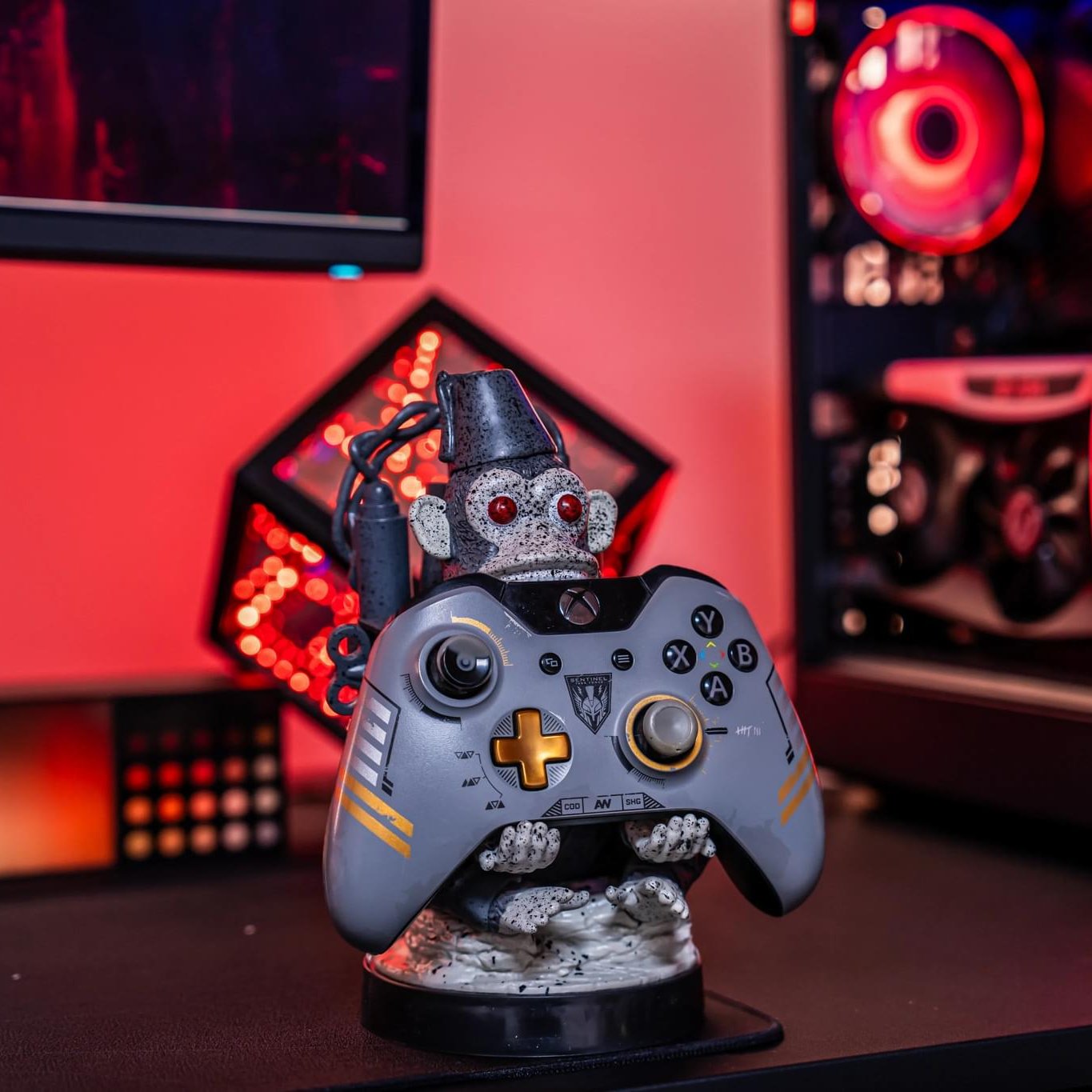 Call of Duty: Toasted Monkey Bomb Cable Guys Original Controller and Phone Holder - EXG Pro