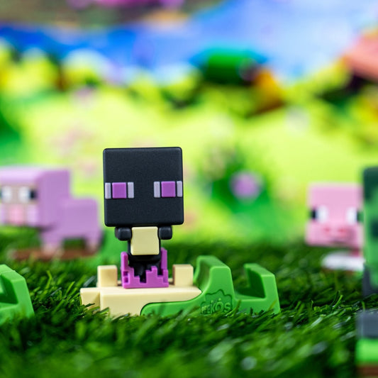 Enderman Phone Stand Collectible – Minecraft, Peekos - EXG Pro