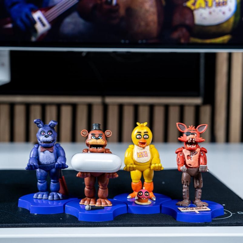Freddy Phone Stand – Five Nights At Freddy's, Mini Cable Guys - EXG Pro