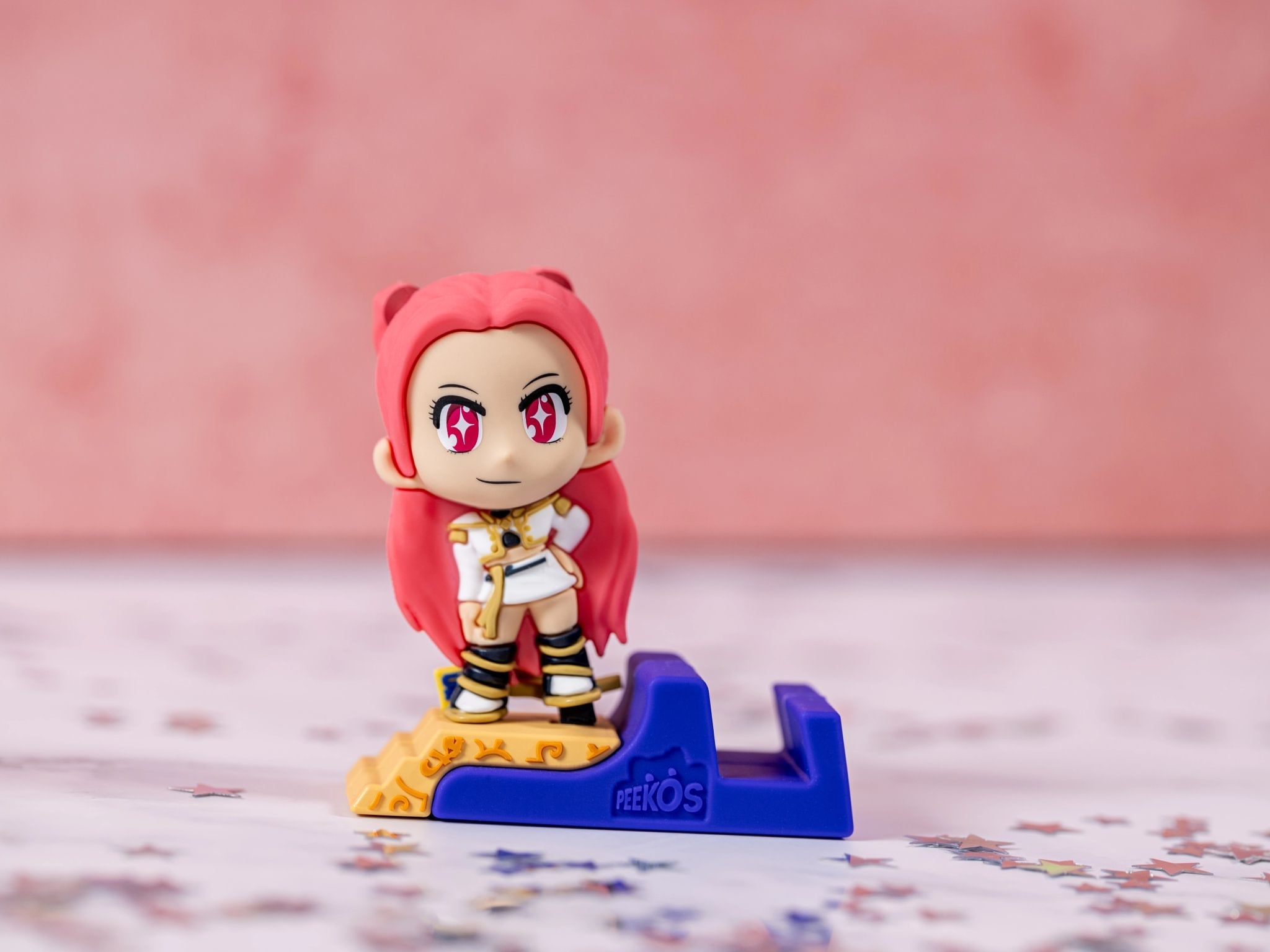 Golden Mira Phone Stand Collectible – K-Pop Demon Hunters, Peekos - EXG Pro