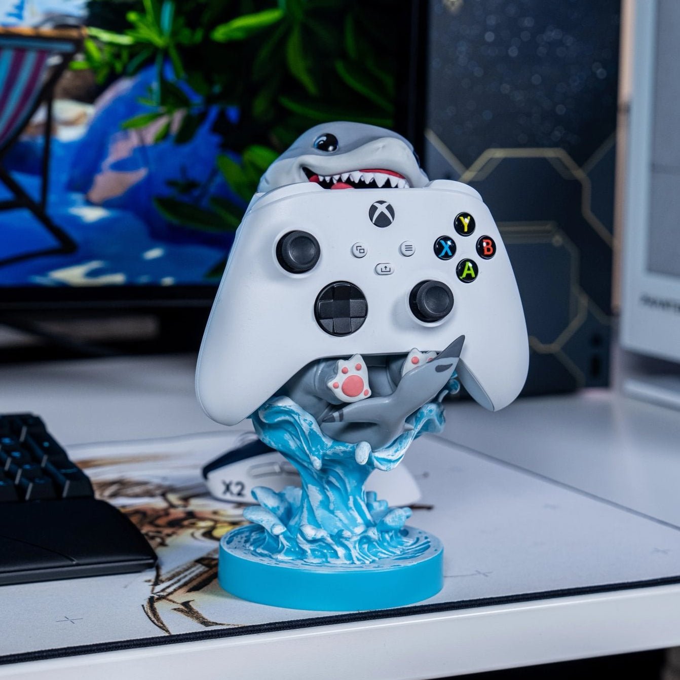 Jeff the Land Shark: Adopted Avenger Cable Guys Controller Holder & Phone Stand - Marvel, Cable Guys - EXG Pro