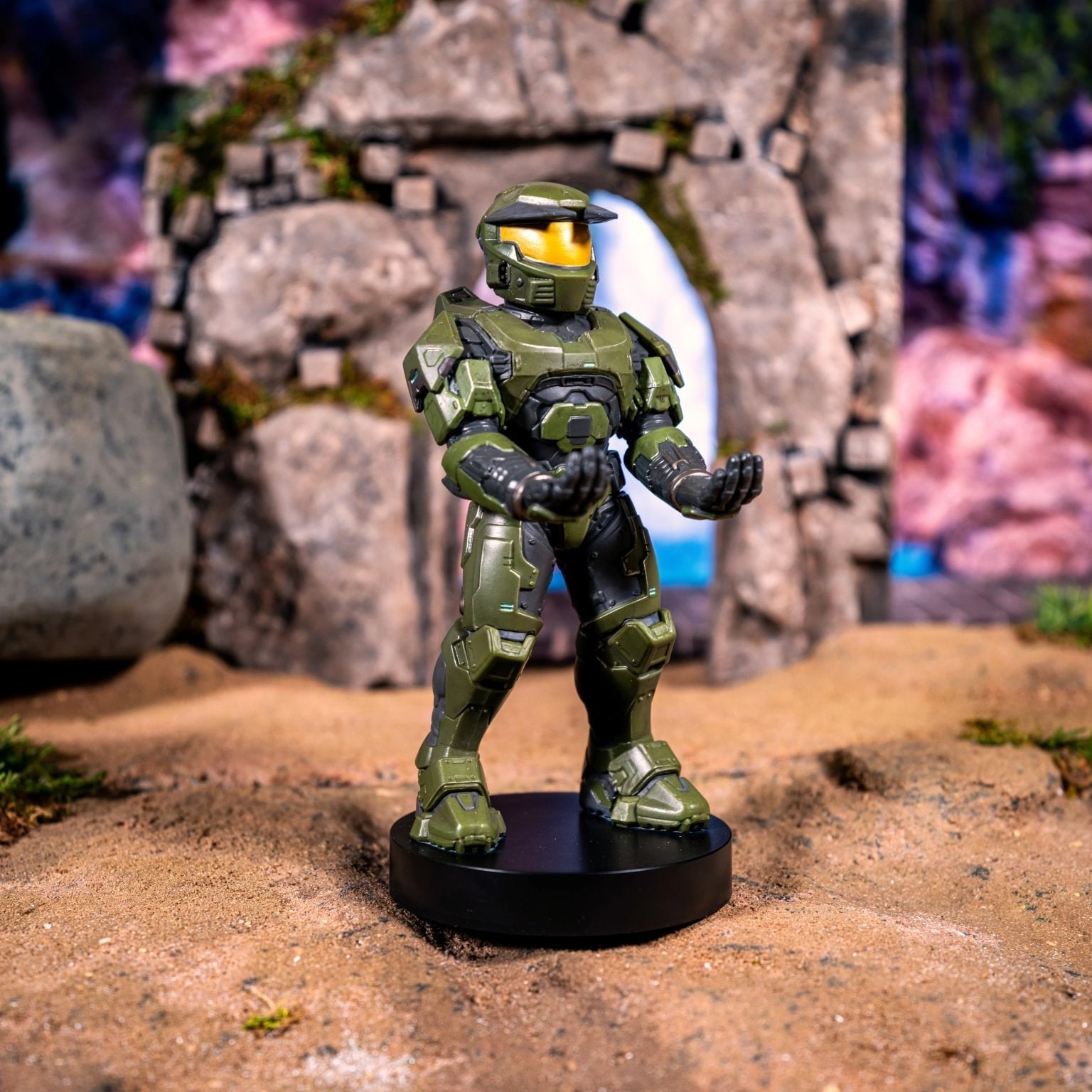 Master Chief Campaign Evolved Controller Holder & Phone Stand – Halo, Cable Guys - EXG Pro