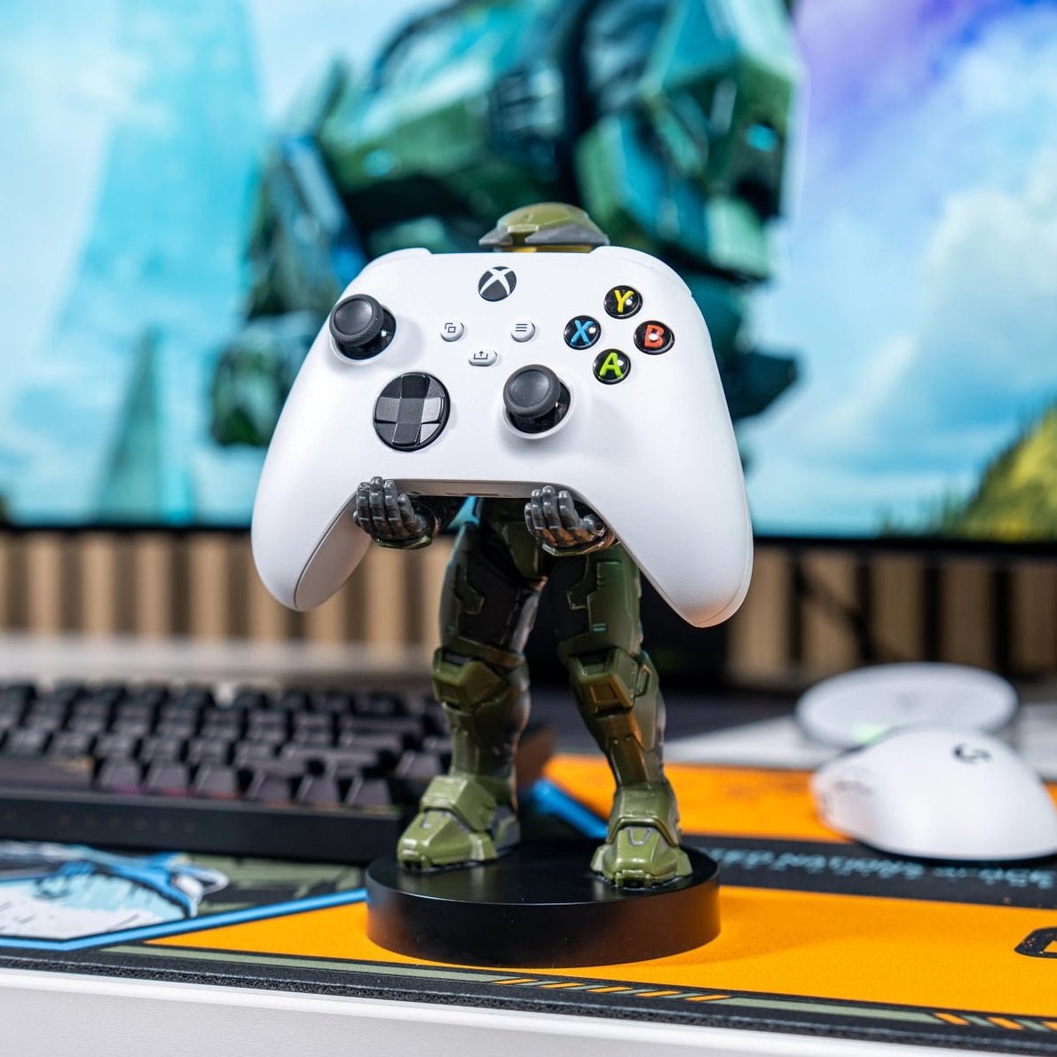 Master Chief Campaign Evolved Controller Holder & Phone Stand – Halo, Cable Guys - EXG Pro