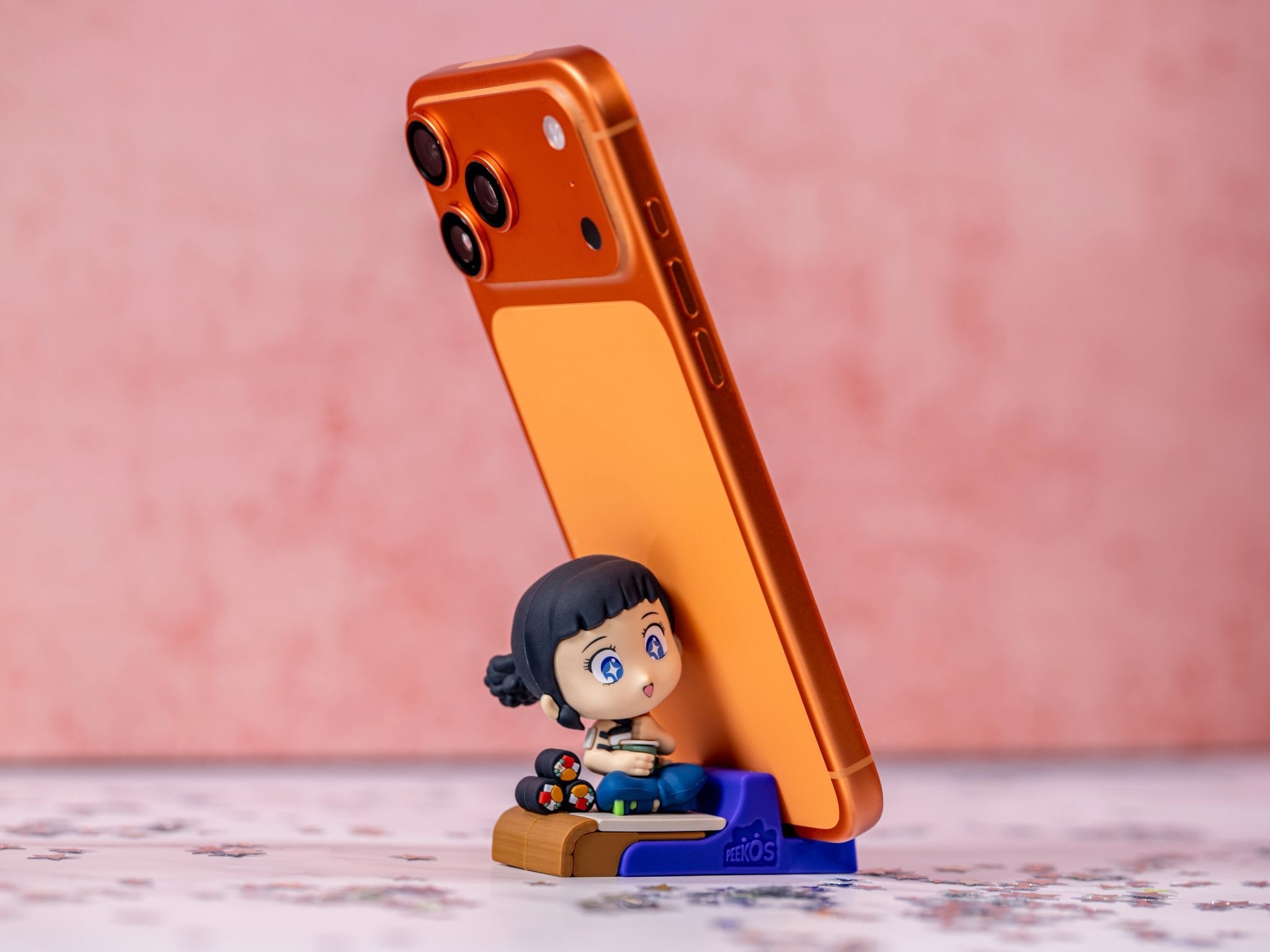 Zoey Noodles Phone Stand Collectible – K-Pop Demon Hunters, Peekos - EXG Pro